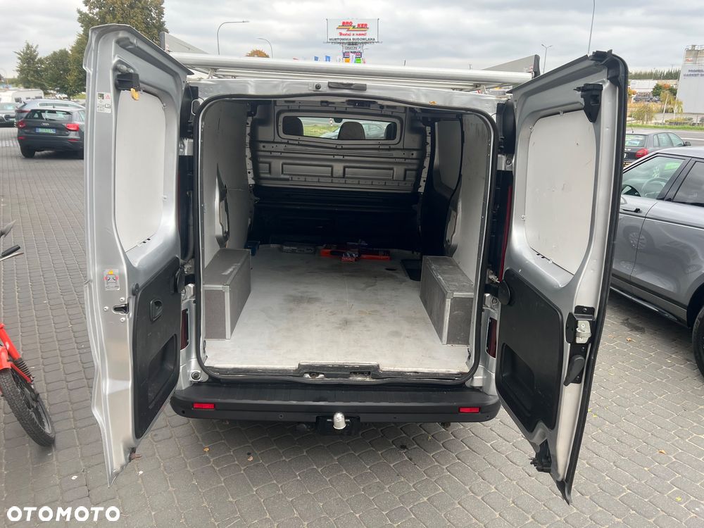 Opel Vivaro - 18