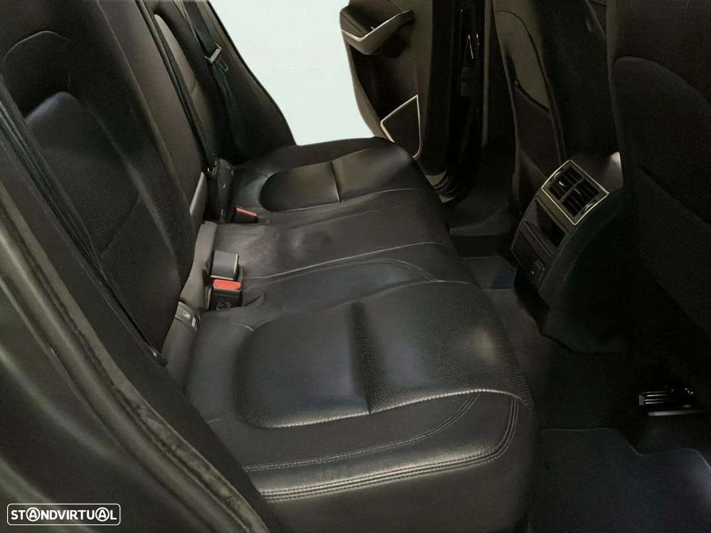 Jaguar F-Pace 2.0 P400e AWD HSE - 14