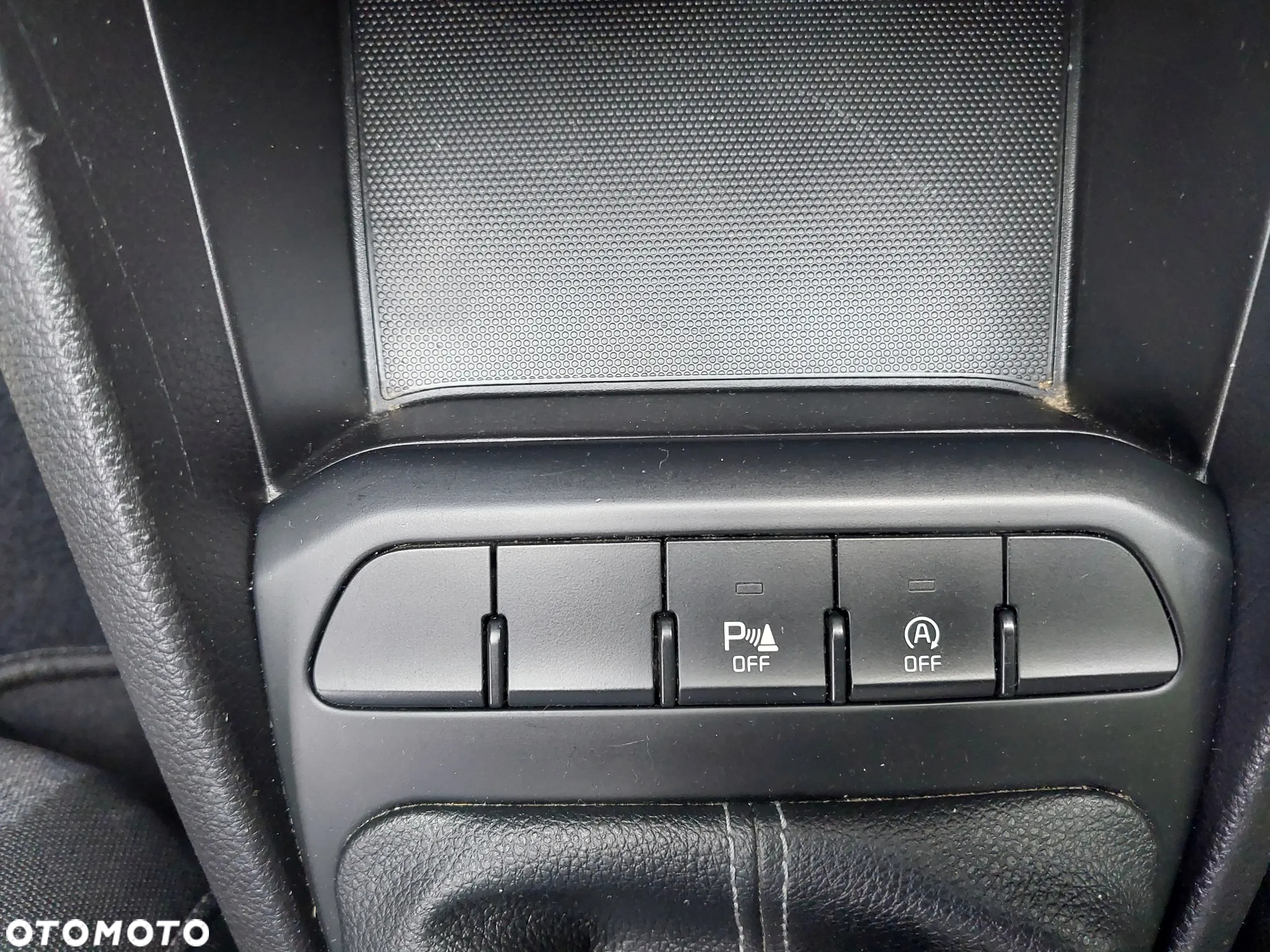 Kia Stonic - 26