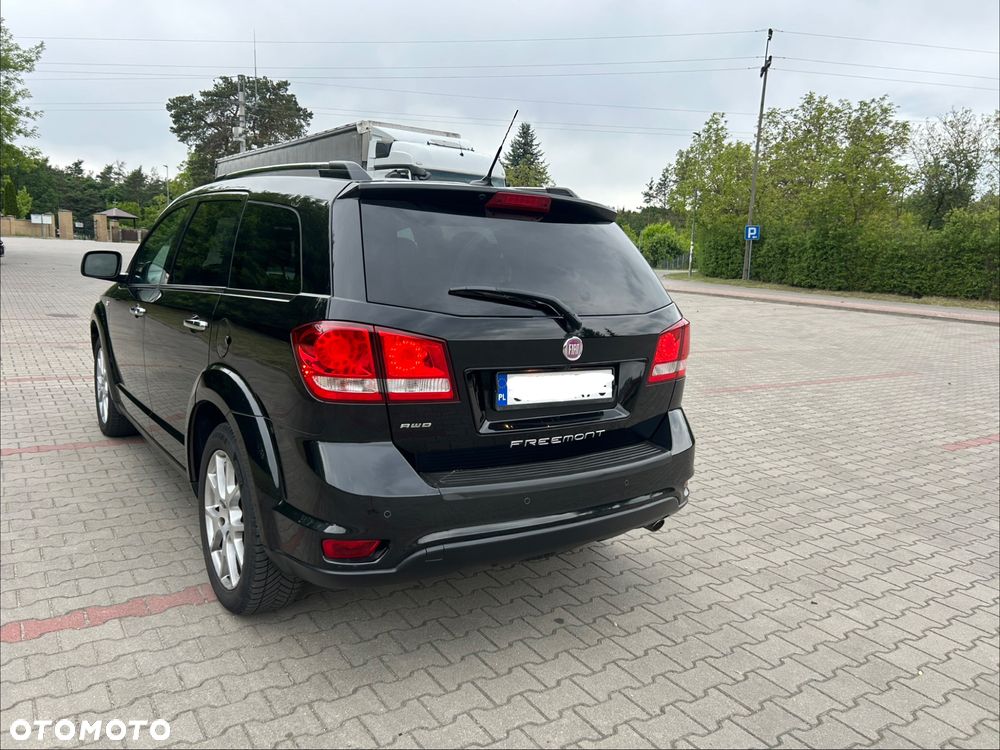 Fiat Freemont 2.0 Multijet 16V DPF Automatik Allrad Lounge - 17