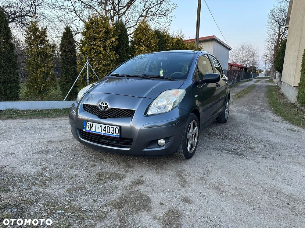Toyota Yaris - 2