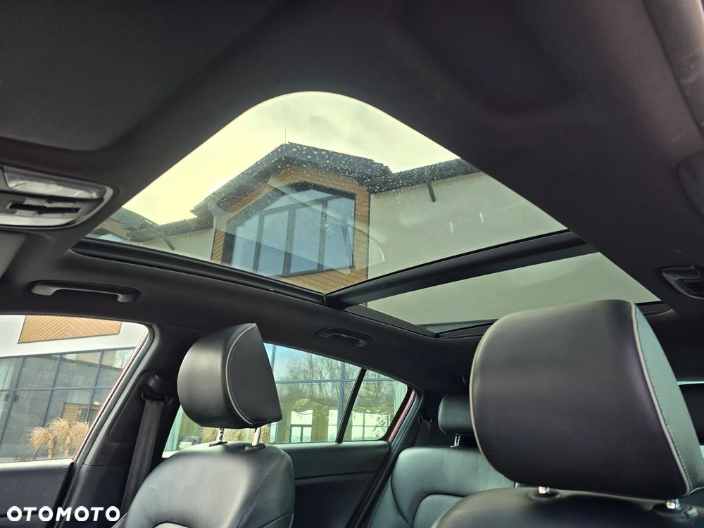 Kia Sportage 2,0 CRDI AWD GT Line - 26