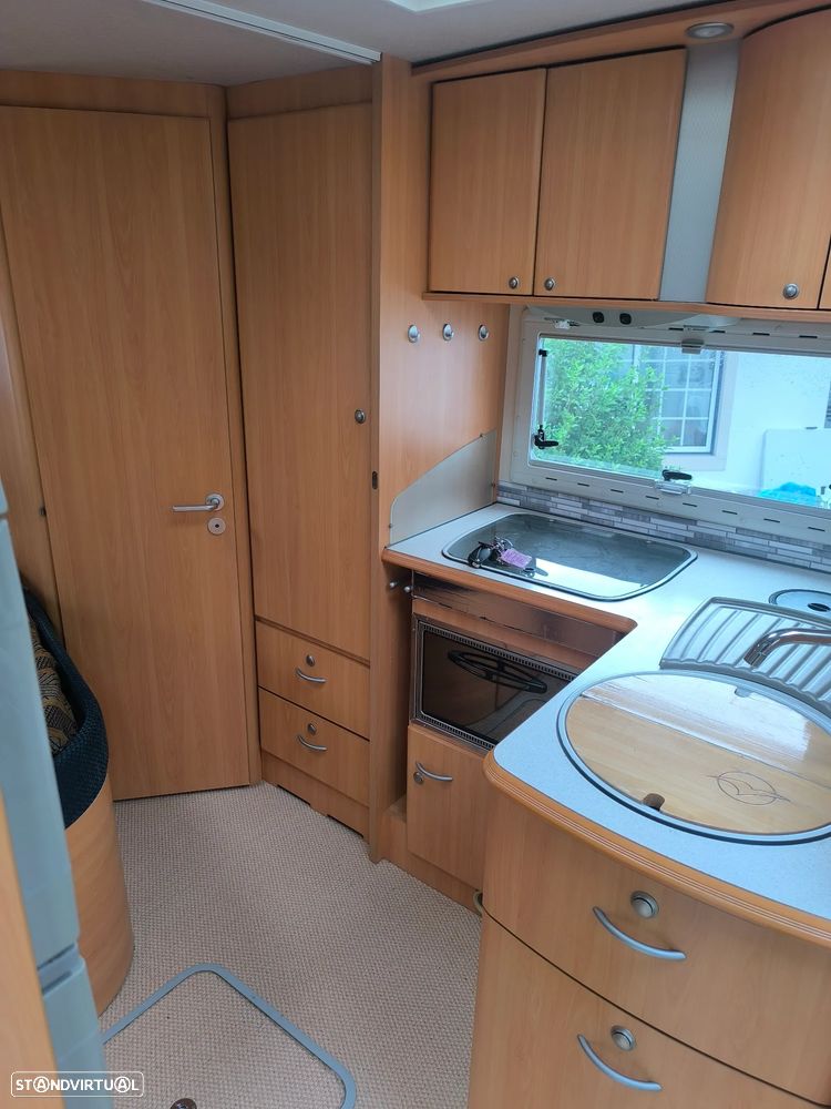 Pilote Reference Autocaravana 2.8 pilote 6 dormidas 2006 chassi alko Hu - 14