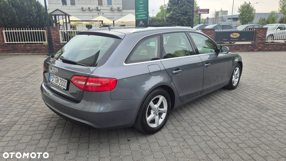 Audi A4 Avant 2.0 TDI DPF clean diesel multitronic Ambiente - 6
