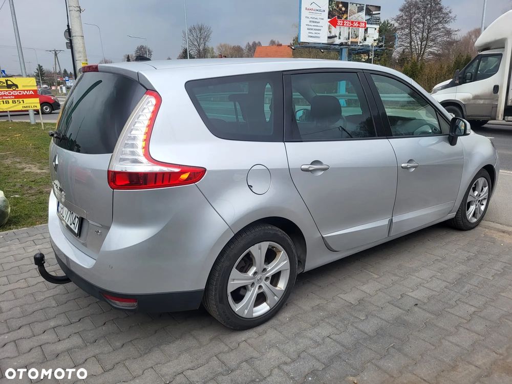 Renault Scenic - 5