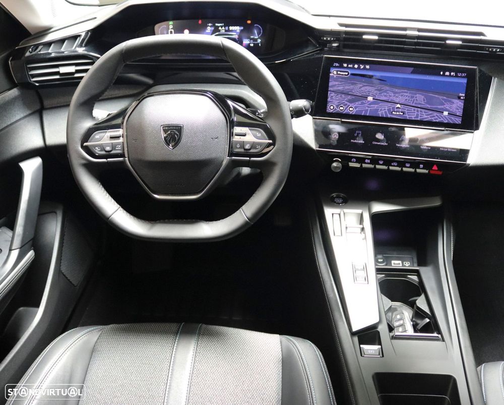 Peugeot 308 1.5 BlueHDi Allure Pack EAT8 — fotografia 33