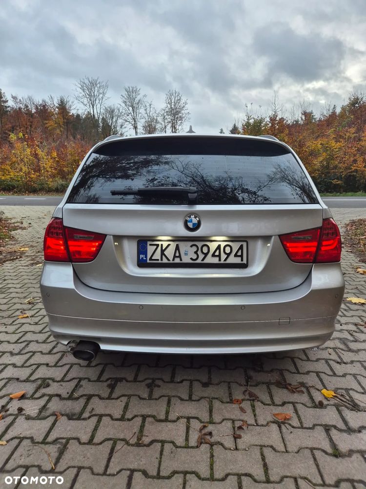 BMW Seria 3 320d - 8