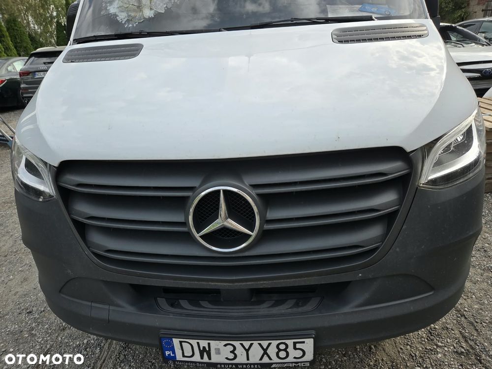 Mercedes-Benz Sprinter - 9