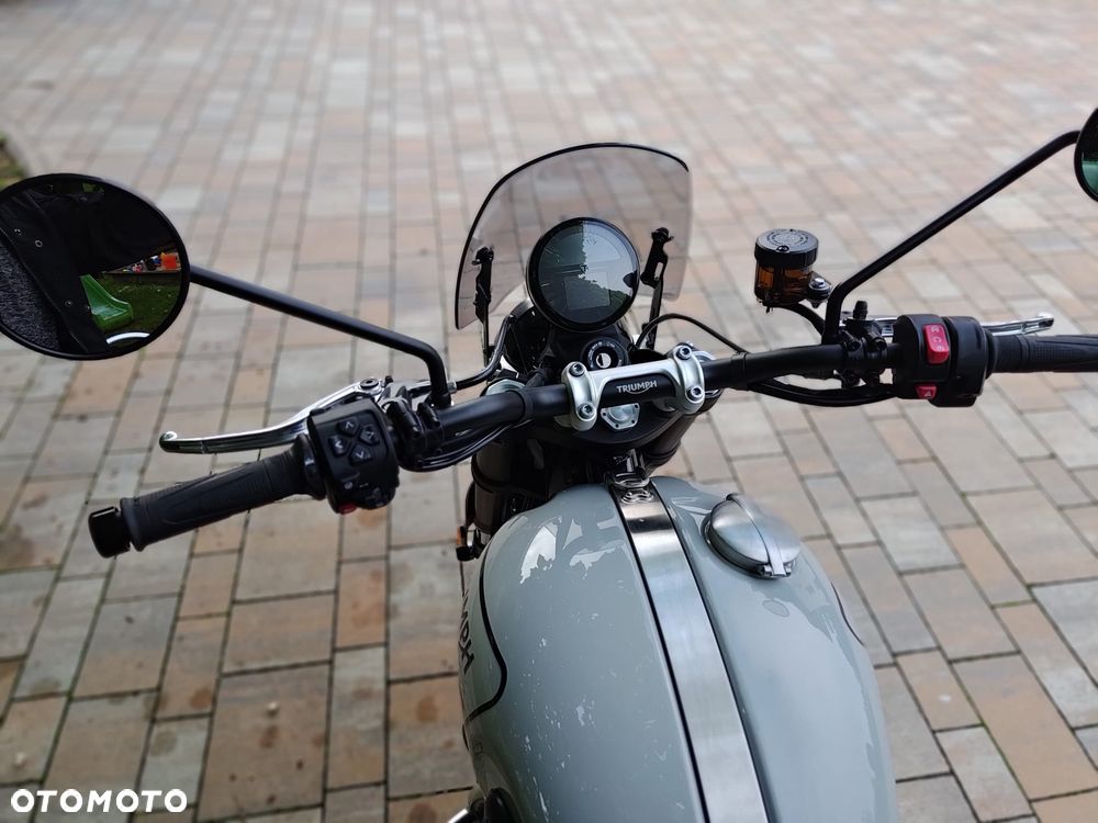 Triumph Scrambler - 3