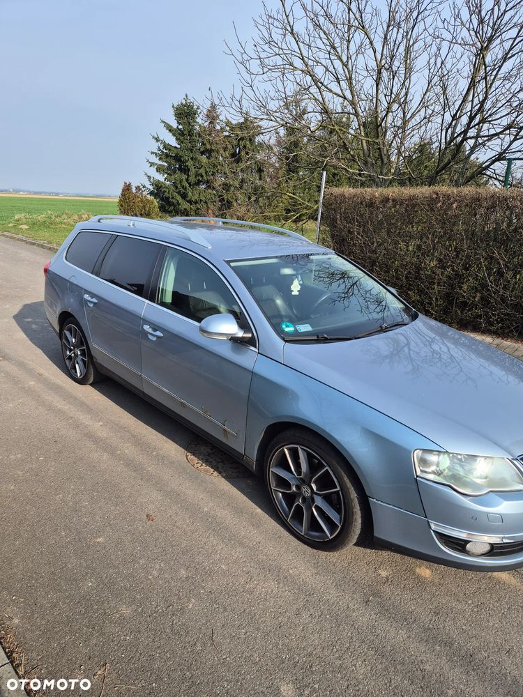 Volkswagen Passat 2.0 TDI DPF 4Motion Highline - 3