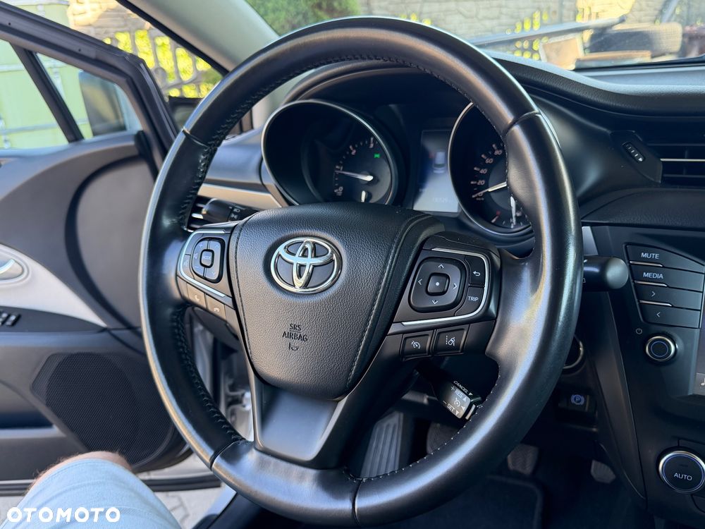 Toyota Avensis 2.0 D-4D Prestige - 7