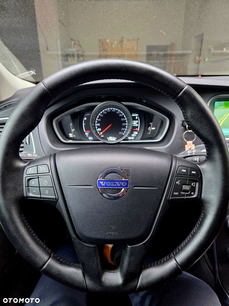 Volvo V40 D2 Kinetic - 13