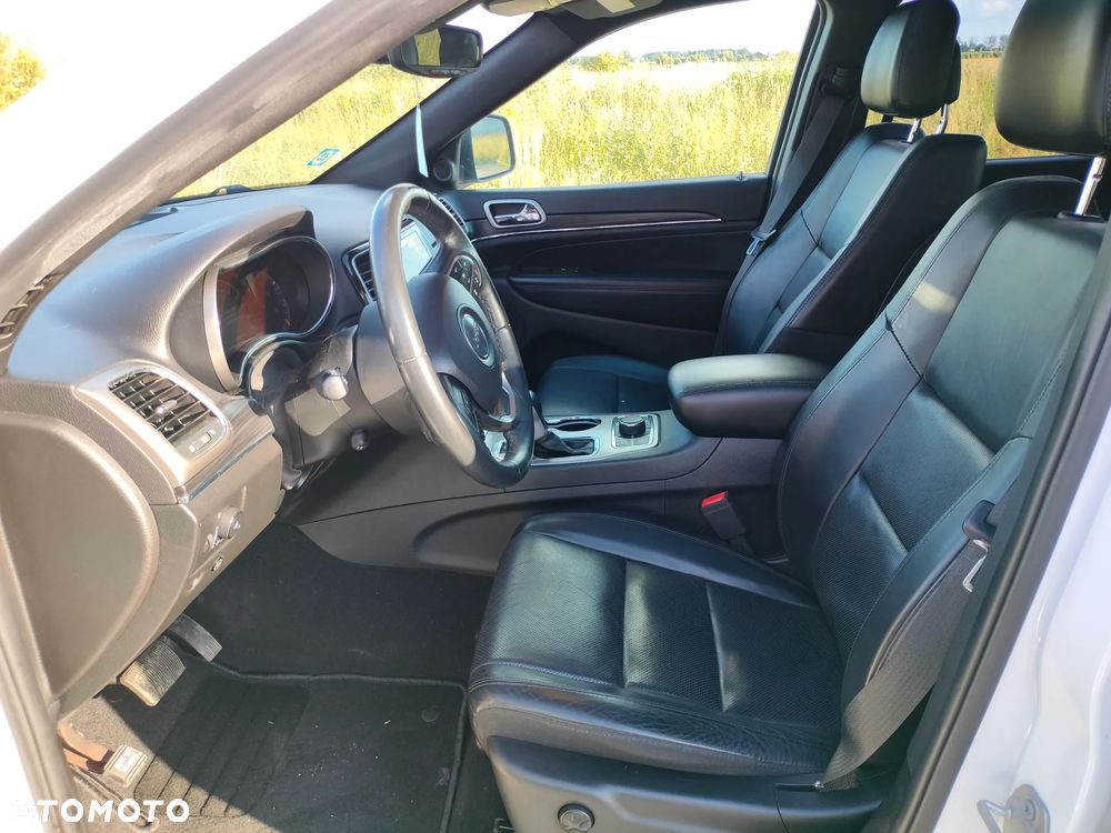 Jeep Grand Cherokee - 9