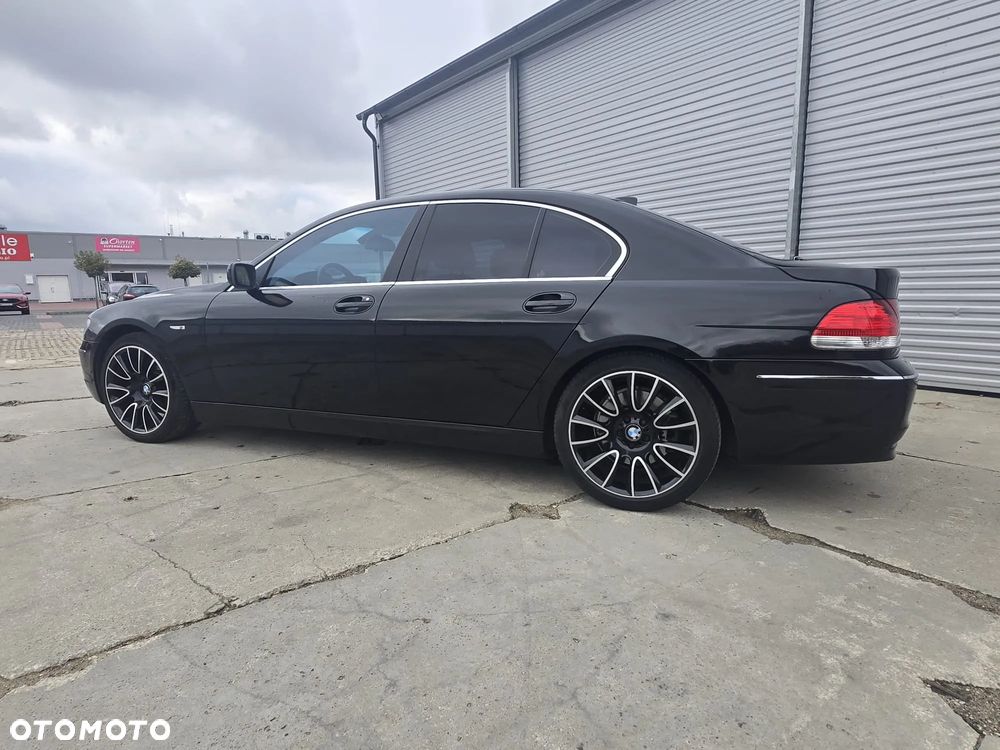 BMW Seria 7 740i - 2