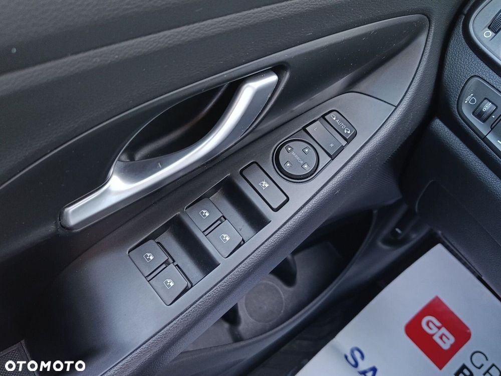 Hyundai i30 1.5 T-GDI 48V Smart DCT - 25