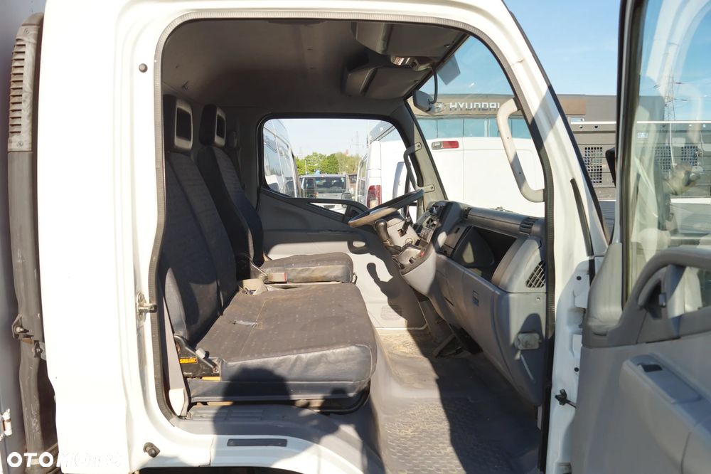 Mitsubishi CENTER FUSO - 31