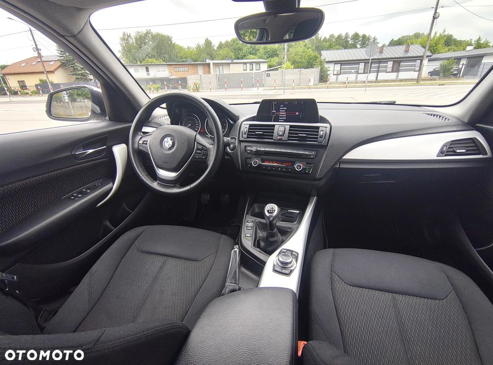 BMW Seria 1 118d Sport Line - 23