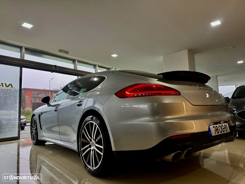 Porsche Panamera 4 S PDK - 12