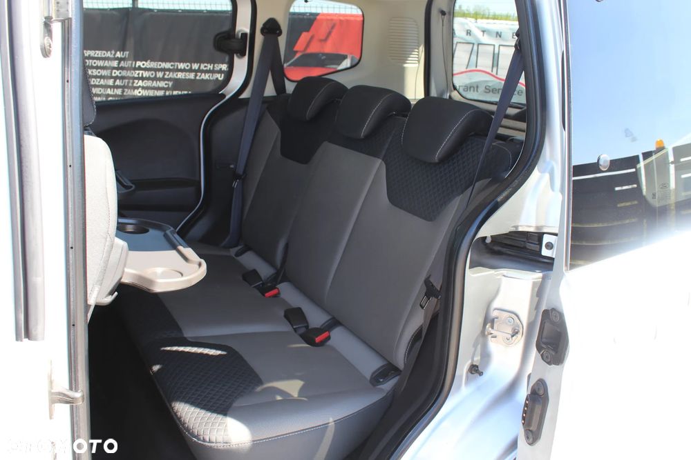 Ford Tourneo Courier 1.0 EcoBoost S&S Titanium - 19