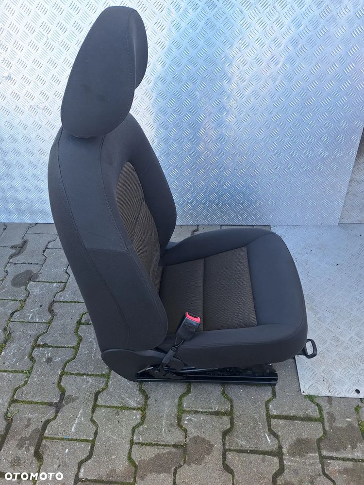 FOTEL LEWY PRZÓD KIEROWCY - AUDI Q3 14R - 3