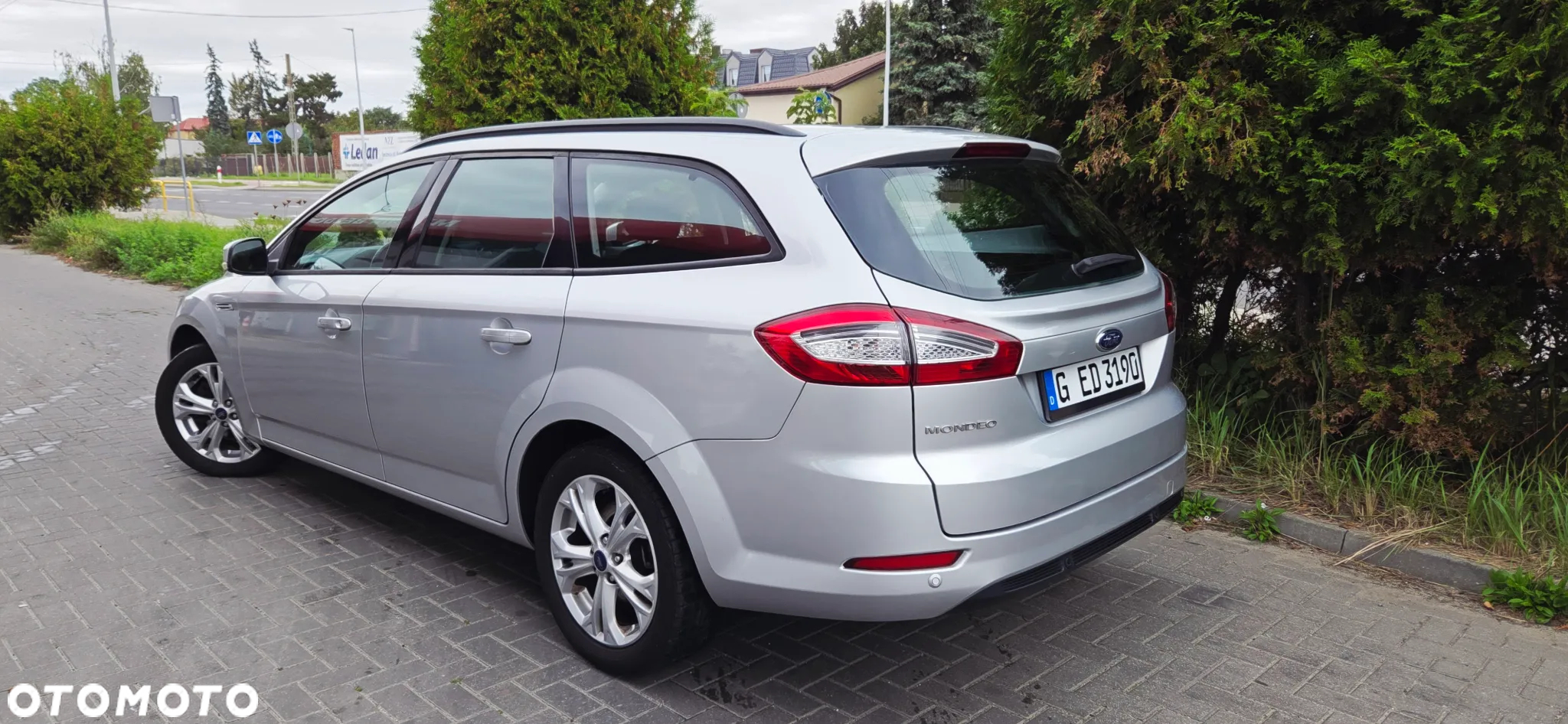 Ford Mondeo 2.0 TDCI Ghia - 11