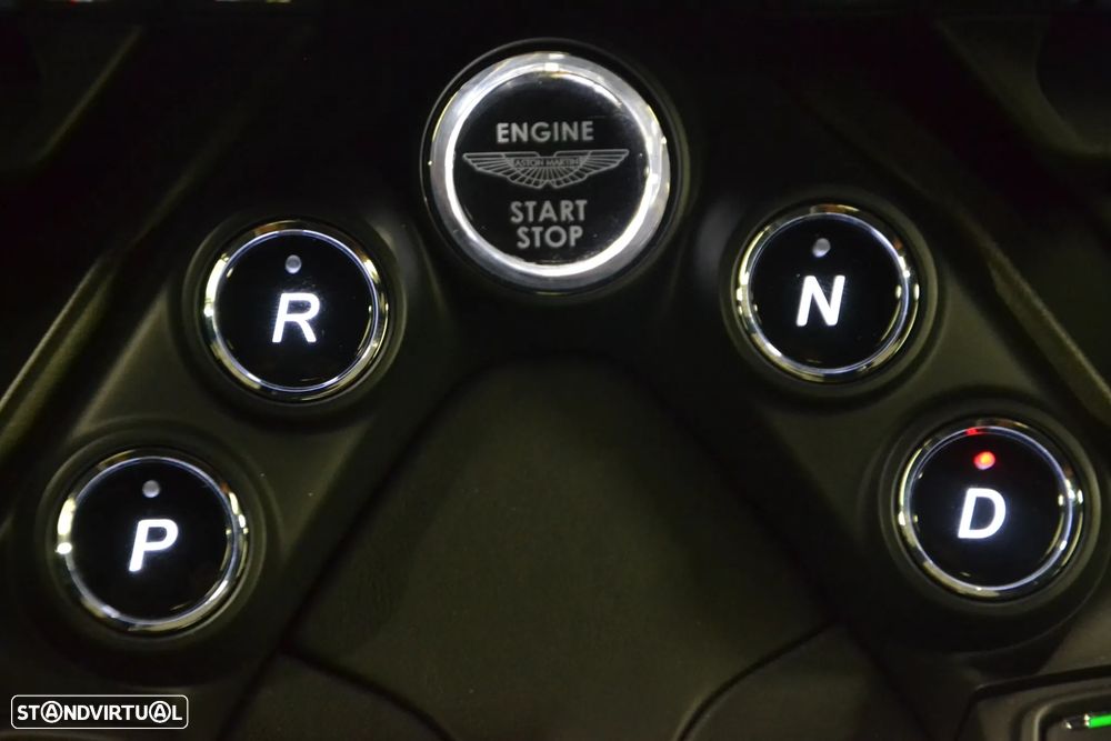 Aston Martin Vantage Coupe V8 - 46