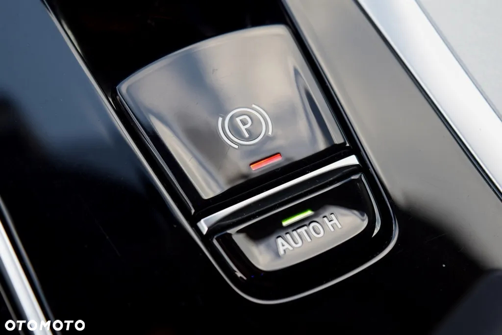 BMW Seria 5 - 28