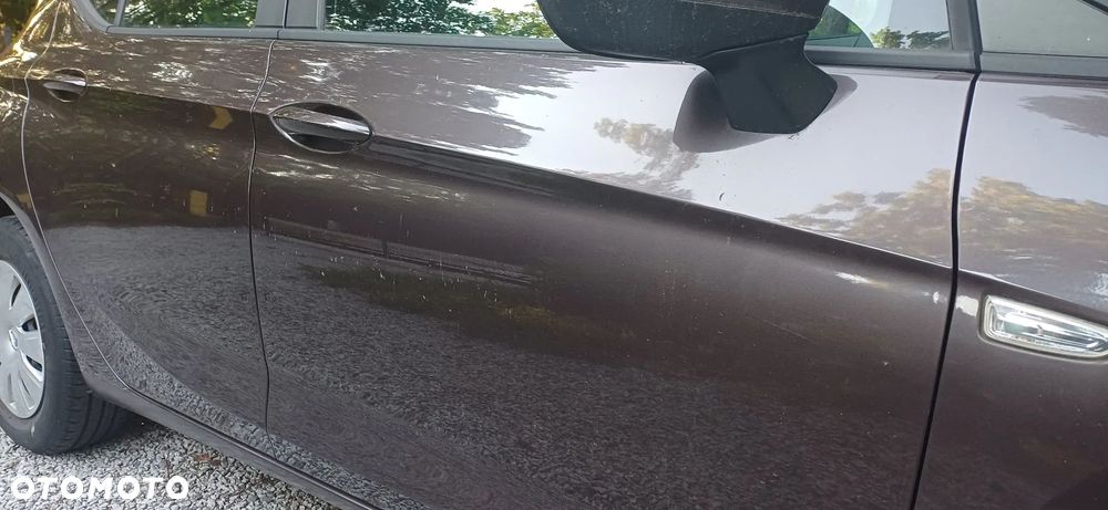 Opel Astra 1.4 Essentia - 28