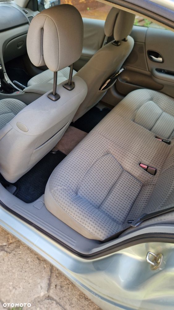 Renault Laguna - 3