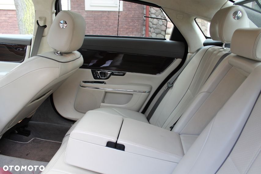 Jaguar XJ 3.0 V6 Kompressor AWD Langversion Portfolio - 11