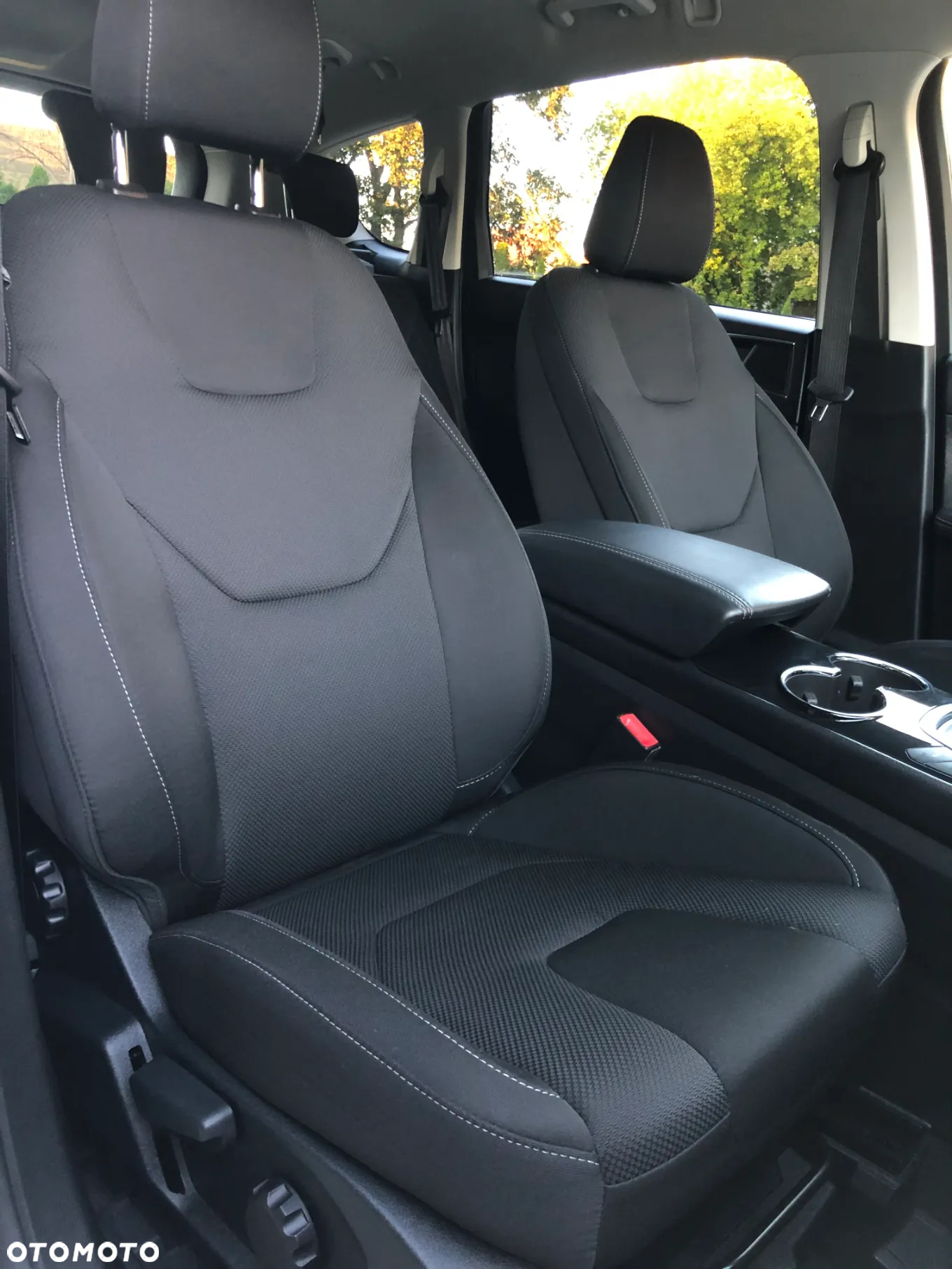 Ford S-Max - 9