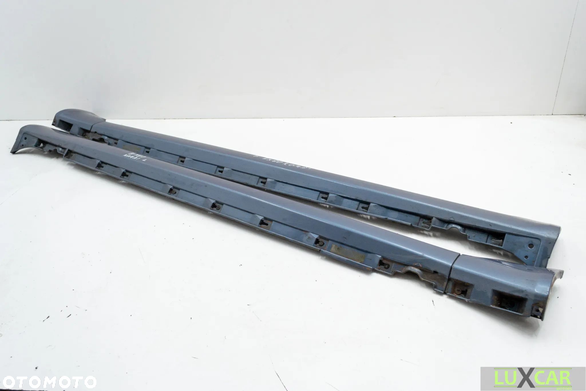 SEAT EXEO KOMBI LISTWA PROGOWA LEWA PRAWA KOLOR LW5S 3R0853859A 3R0853860A GORLICE - 1