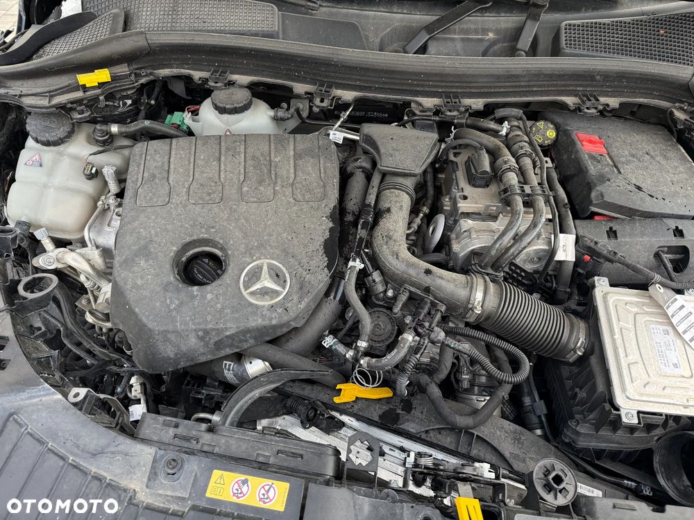 Mercedes-Benz GLA 200 7G-DCT Edition AMG Line - 25