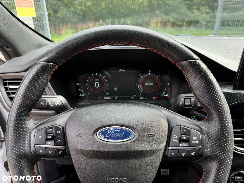 Ford Kuga 2.0 EcoBlue Hybrid ST-LINE X - 24