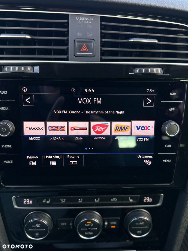 Volkswagen Golf 2.0 BlueTDI DSG Highline - 31