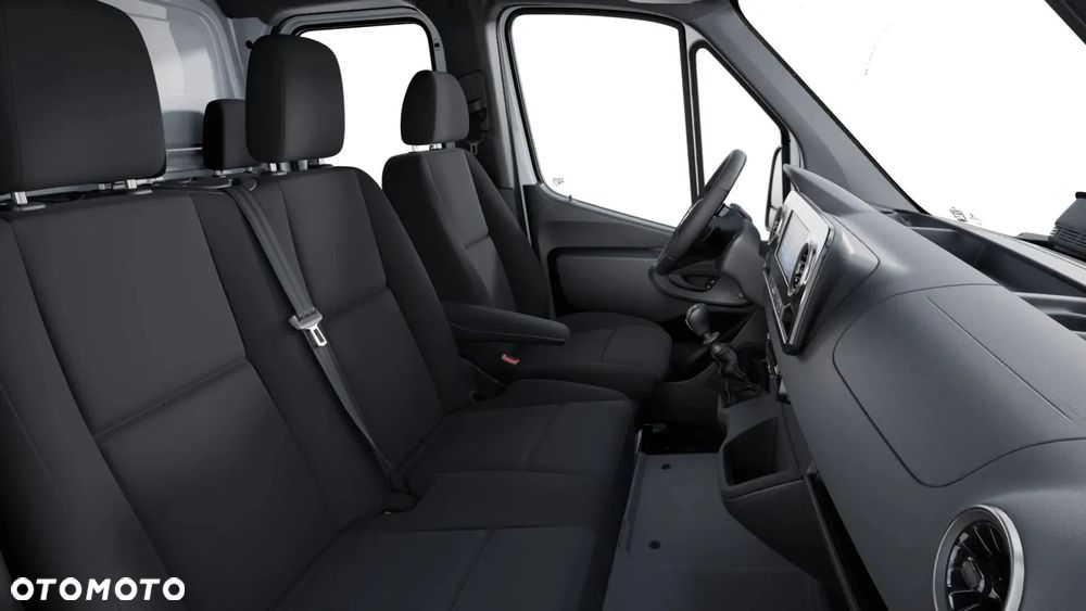 Mercedes-Benz Sprinter - 4