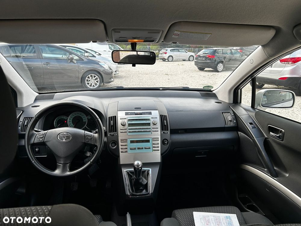 Toyota Corolla Verso 1.8 Sol + 7os - 9