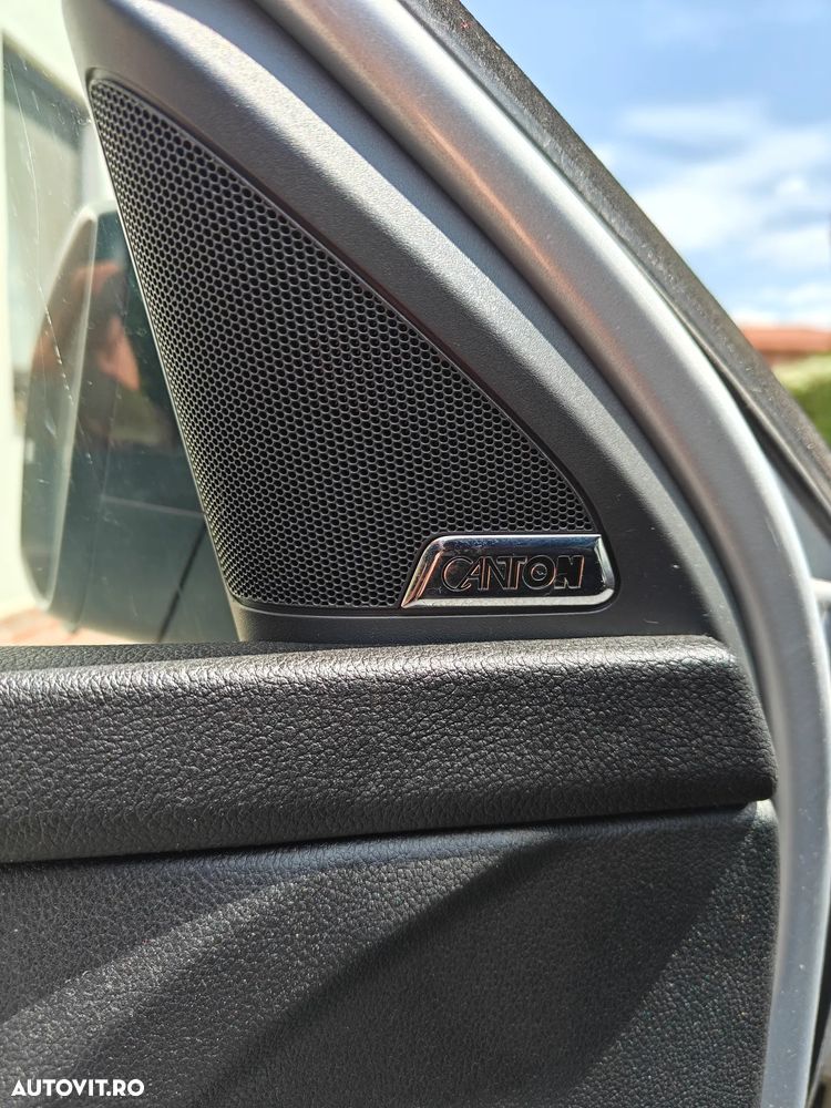 Skoda Octavia 2.0 TDI DSG RS - 9
