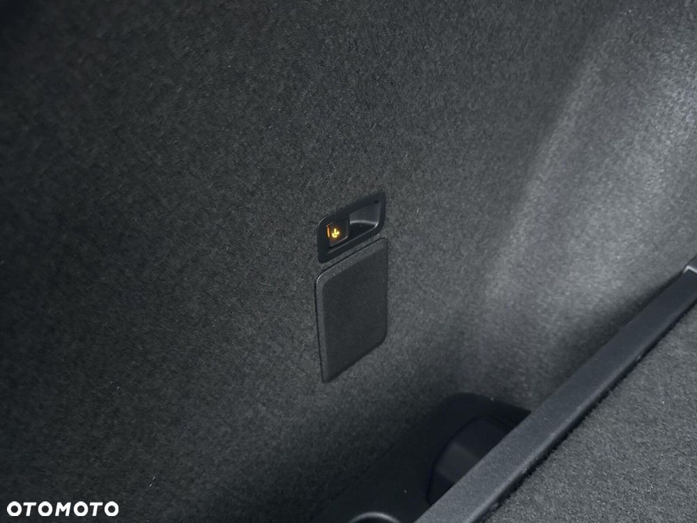 Cupra Leon Sportstourer 2.0 TSI 4Drive VZ DSG - 35