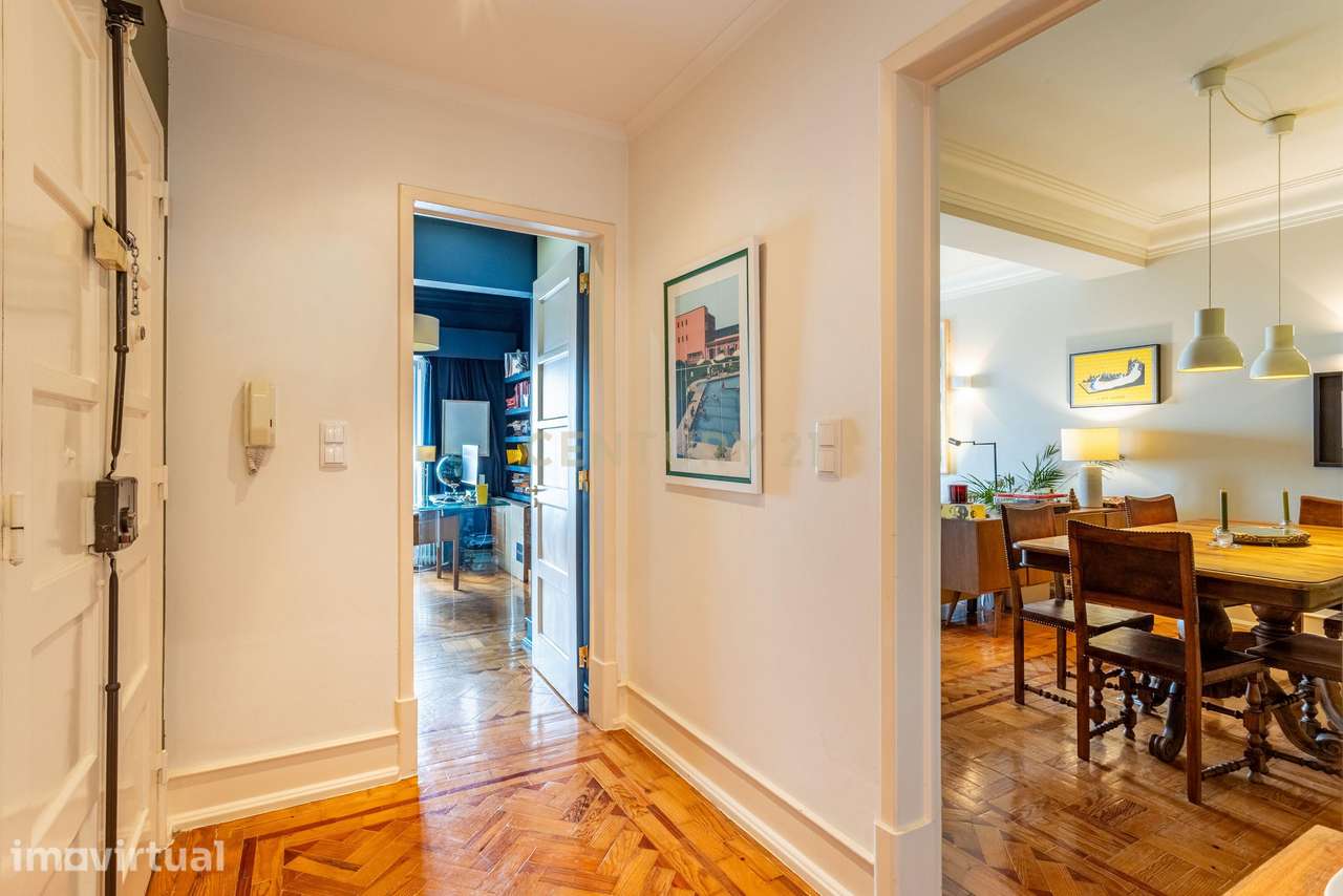 Apartamento T3 para arrendamento junto ao mercado de Campo de Ourique, - Grande imagem: 2/36