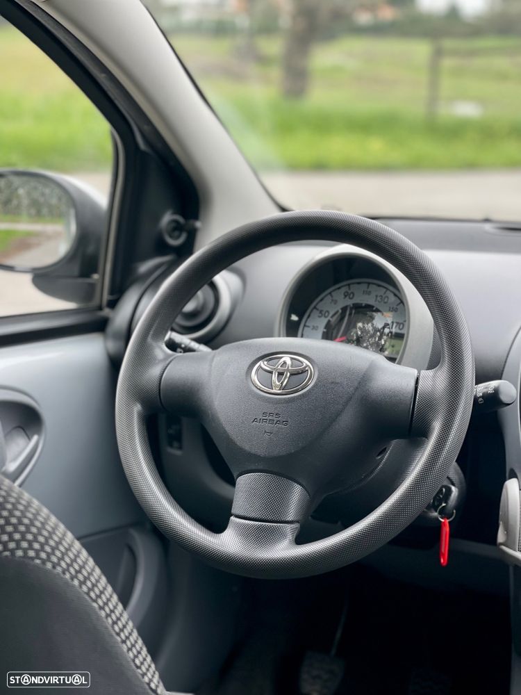 Toyota Aygo 1.0 + AC - 13