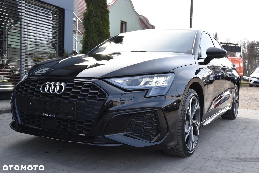 Audi A3 Sportback 40 TFSIe S tronic S line - 2