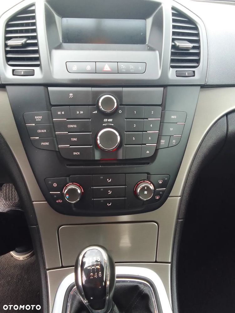 Opel Insignia 2.0 CDTI - 10
