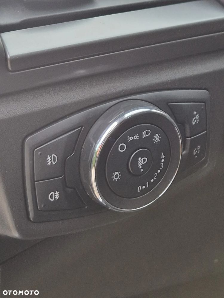 Ford Mondeo 2.0 TDCi Titanium PowerShift - 27