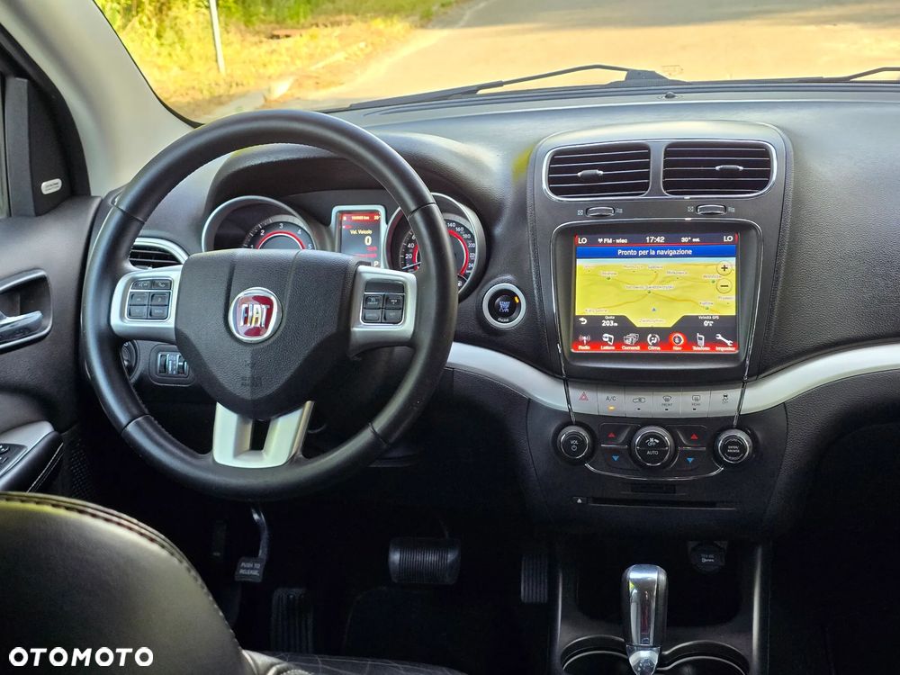 Fiat Freemont 2.0 Multijet Lounge AWD - 29