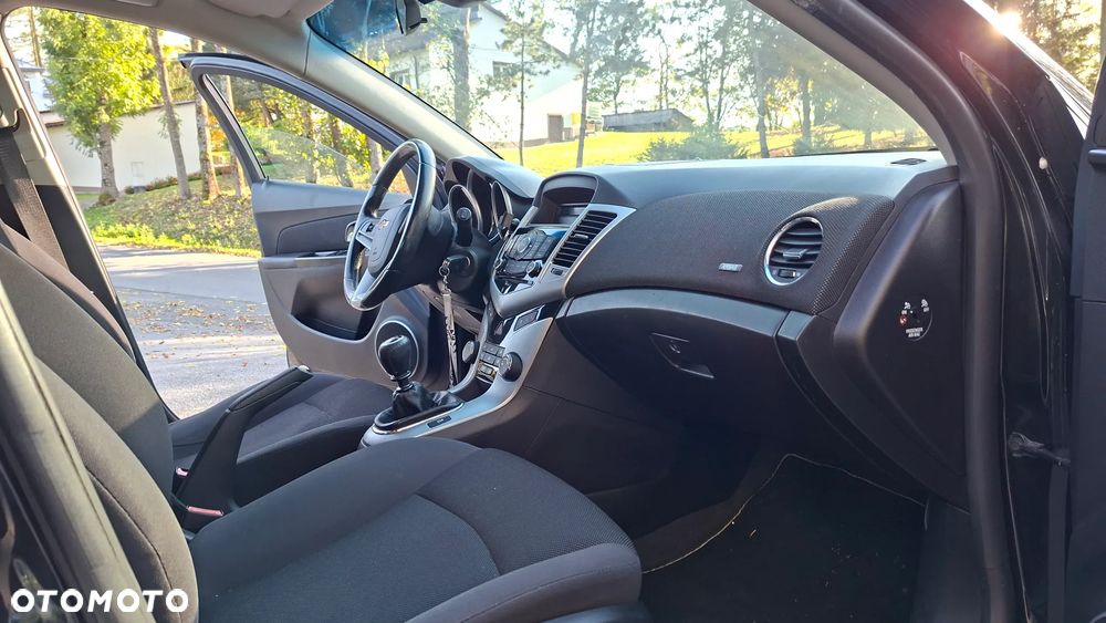 Chevrolet Cruze - 15