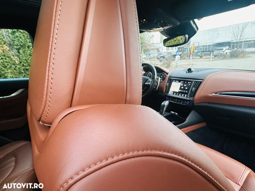 Maserati Levante S Q4 GranSport - 13