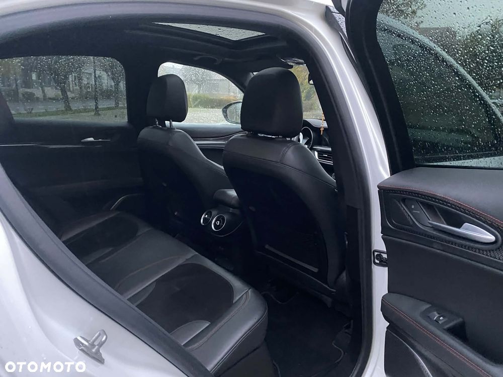 Alfa Romeo Stelvio 2.9 V6 Bi-Turbo Quadrifoglio Q4 - 14