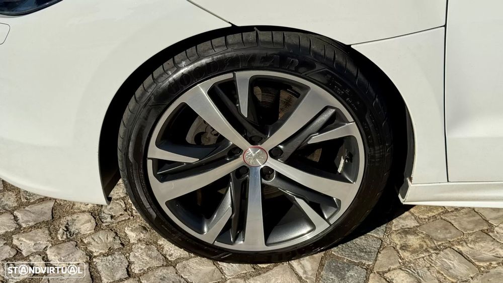 Peugeot RCZ 1.6 200 THP GT-Line - 14