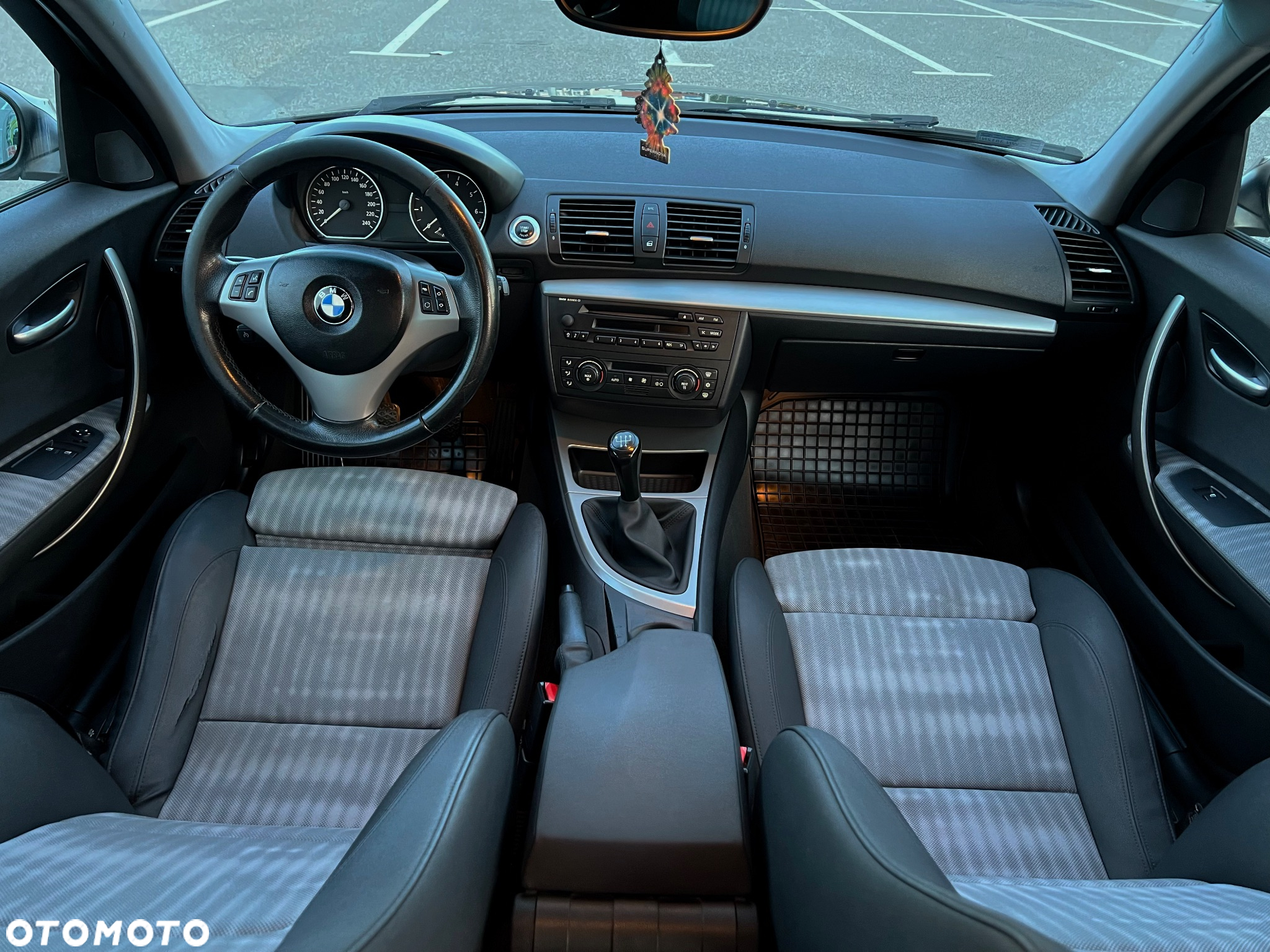 BMW Seria 1 116i - 11